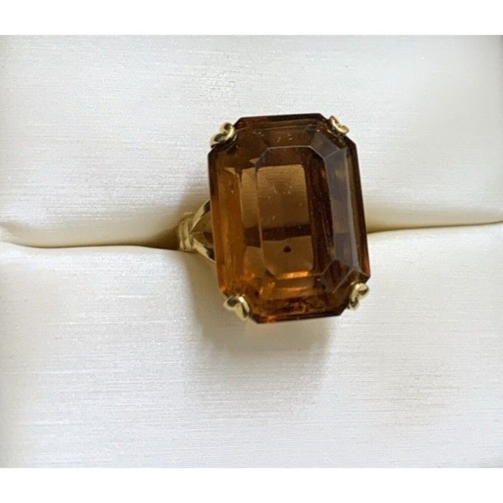 Vintage Avon Ladies Large Emerald Cut Smokey Topaz Glass Cocktail Ring 5.5